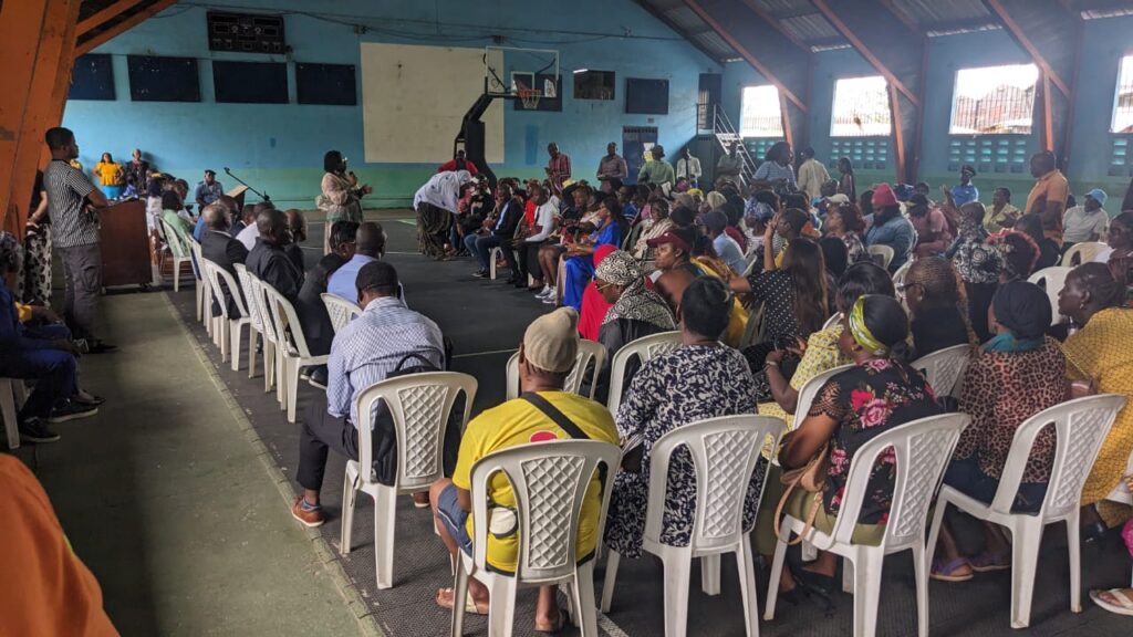 Réunion d'urgence avec les parents
